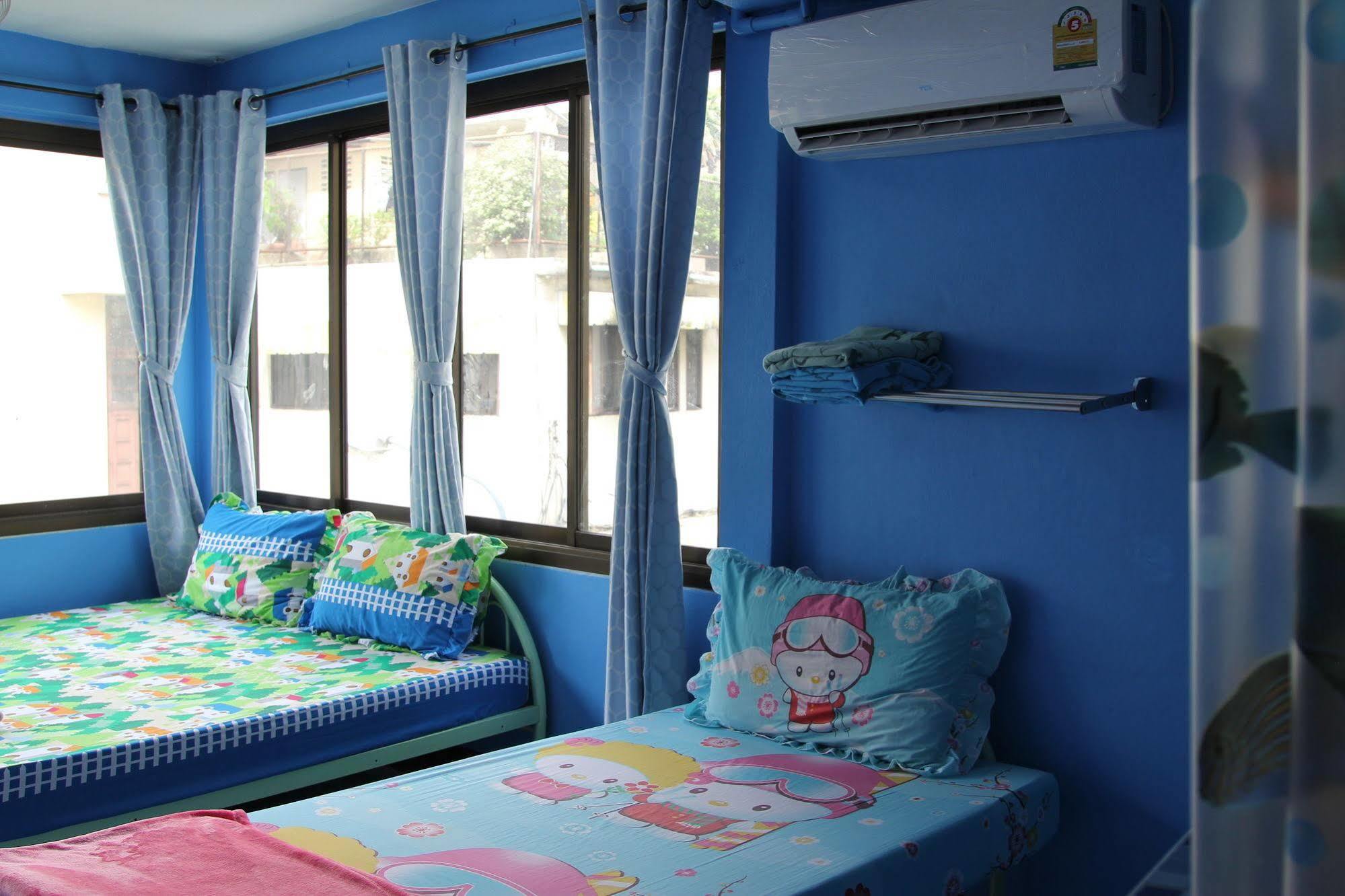 New C.H. Guest House Bangkok Ngoại thất bức ảnh