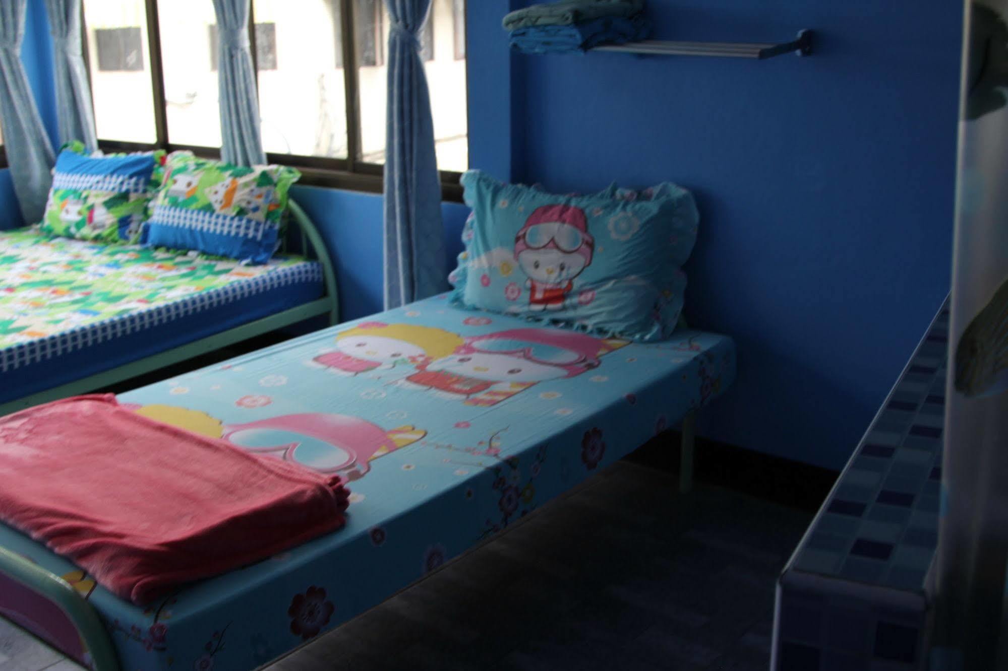 New C.H. Guest House Bangkok Ngoại thất bức ảnh